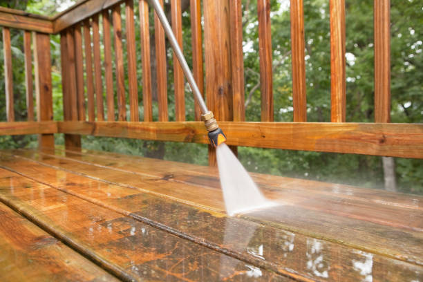 Best Commercial Pressure Washing  in Northwoods, MO